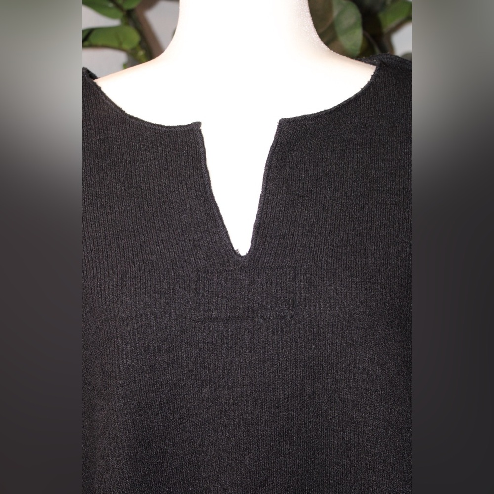 Urban Outfitters UO Jax Inside Out Notch Neck Top - Picture 4 of 7